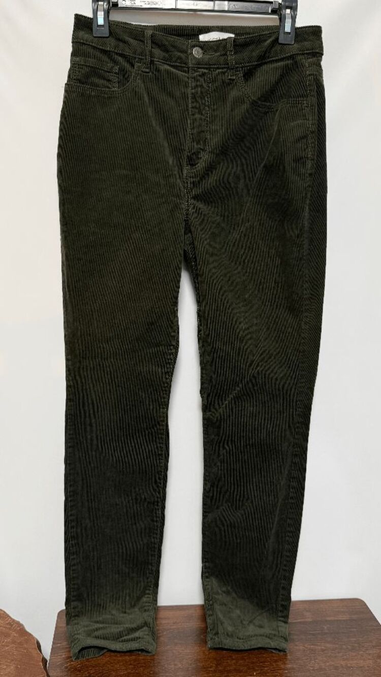 Loft ollive green corduroy women's pants size 6/28